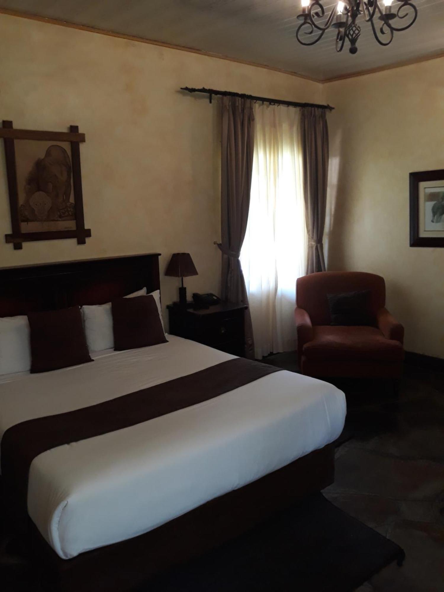 The Big Five Lodge Gaborone Exterior foto