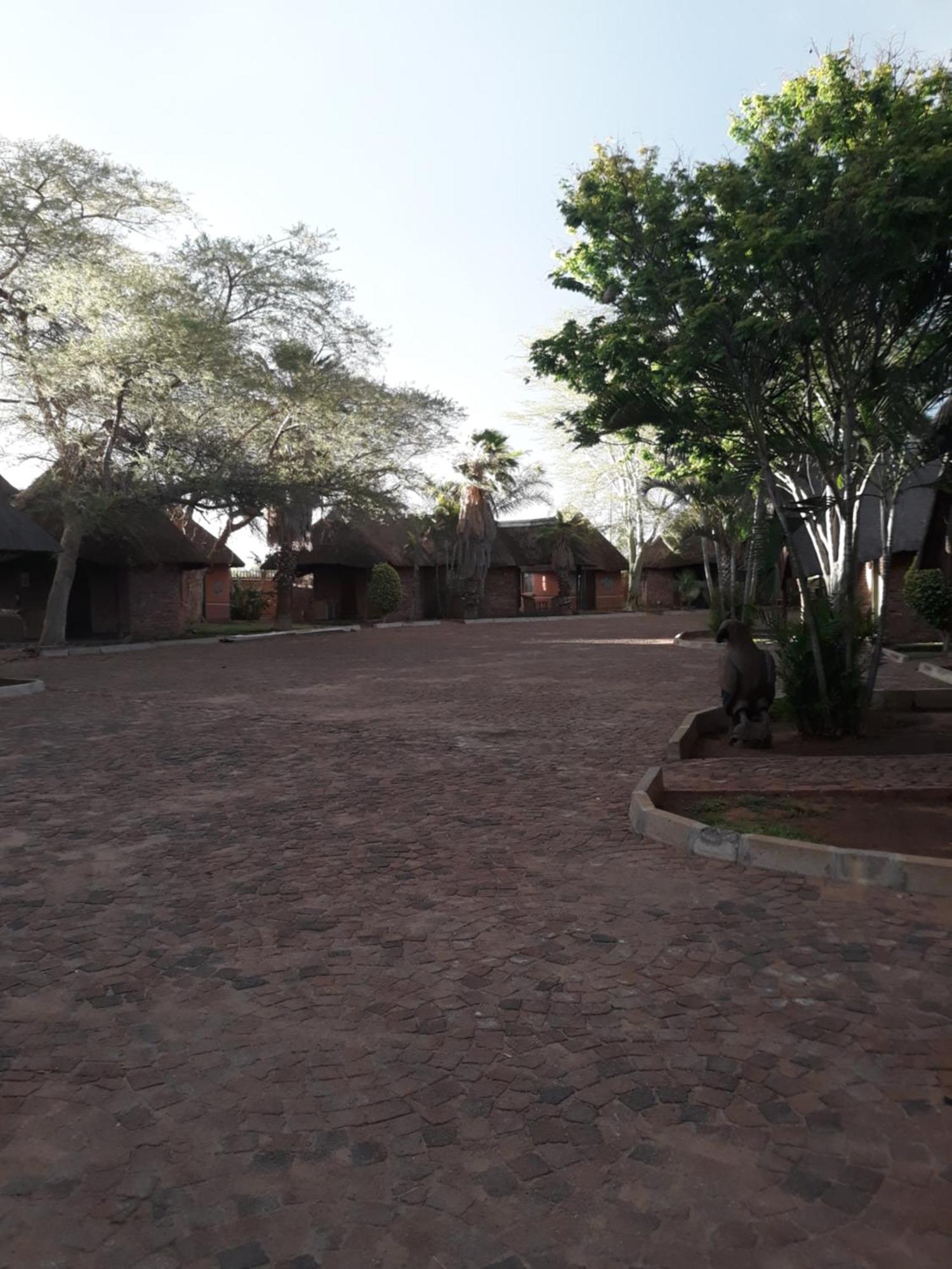 The Big Five Lodge Gaborone Exterior foto